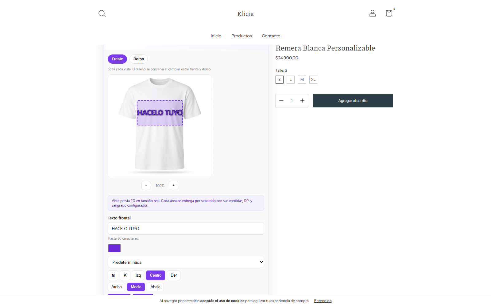 Personalizador Kliqia funcionando sobre una fotografía real de una remera blanca